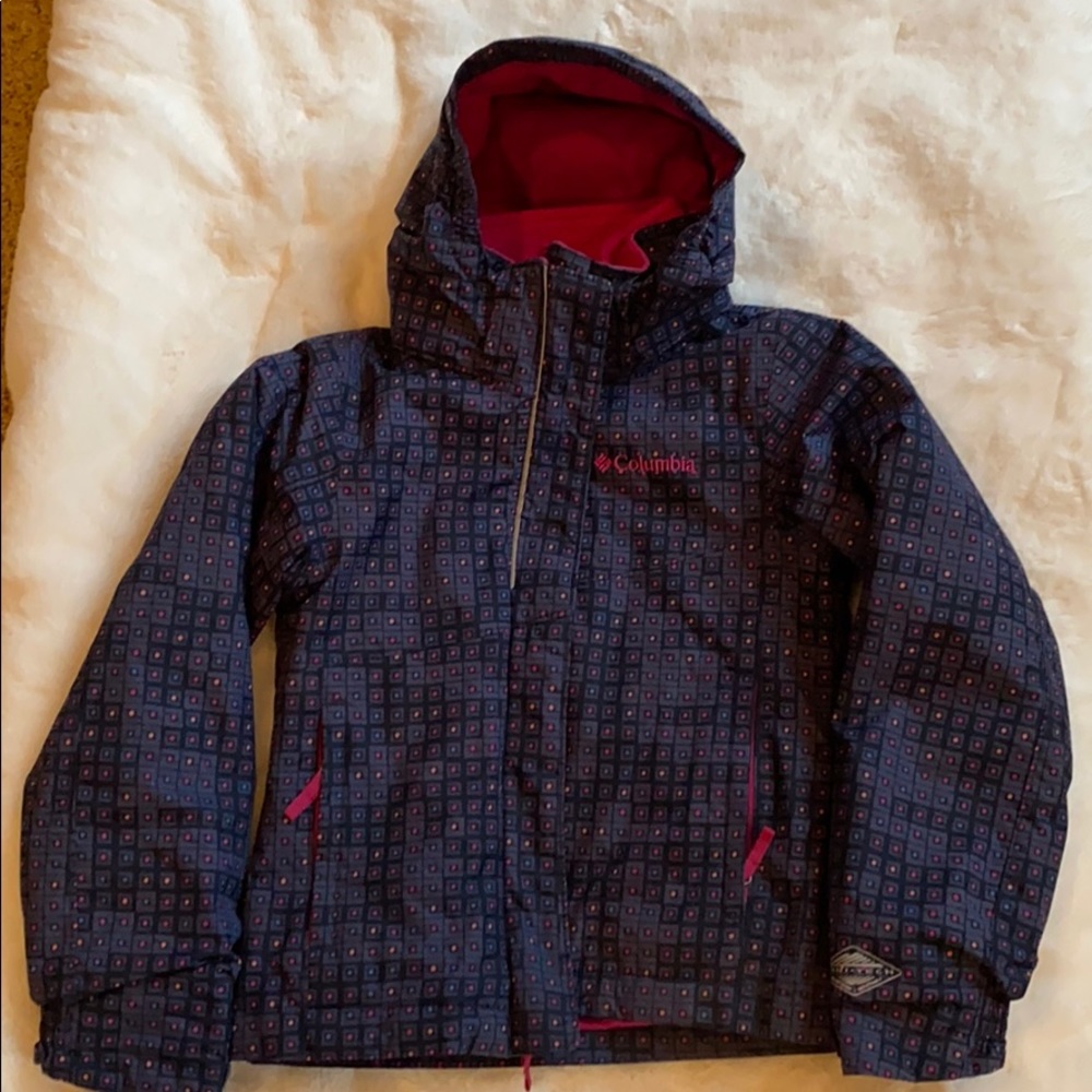 Columbia 2 in 1 snow/ski jacket. Like new.